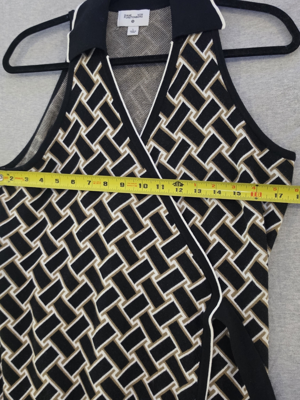 Diane Von Furstenberg Black and Cream Geometric Wrap Maxi Dress - Picture 4 of 5